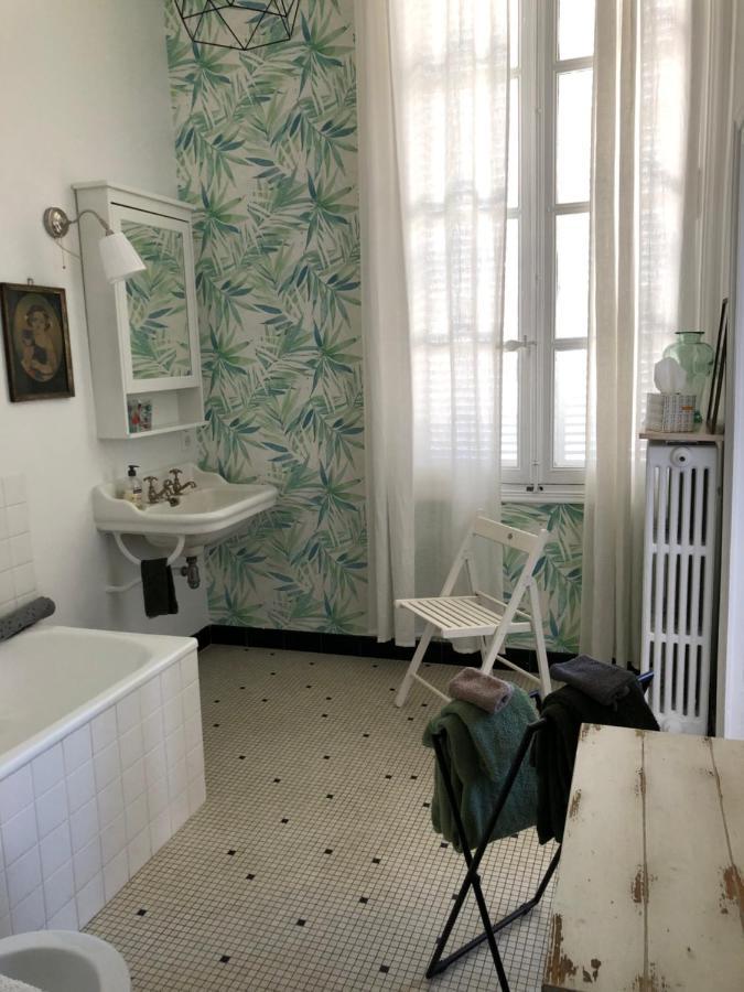 Beautifully Renovated Rooms On Place New York アングレーム エクステリア 写真
