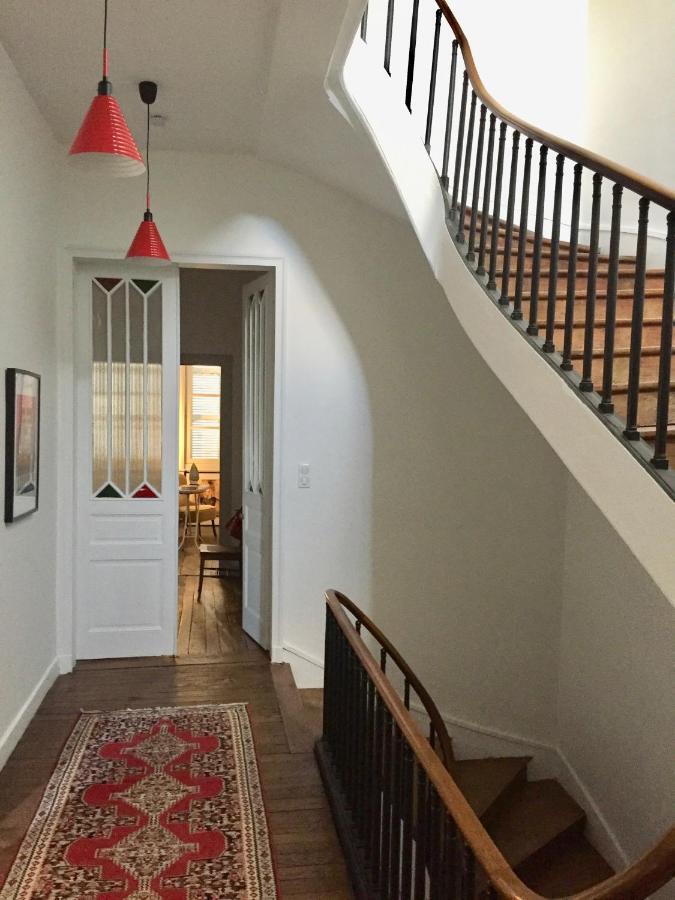 Beautifully Renovated Rooms On Place New York アングレーム エクステリア 写真