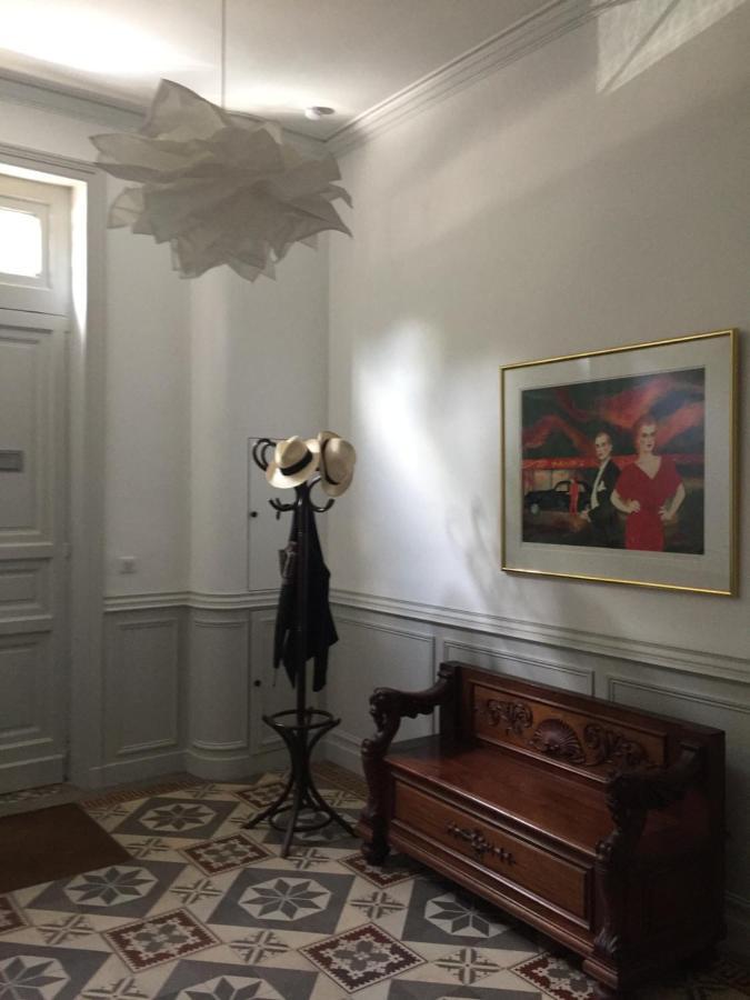 Beautifully Renovated Rooms On Place New York アングレーム エクステリア 写真